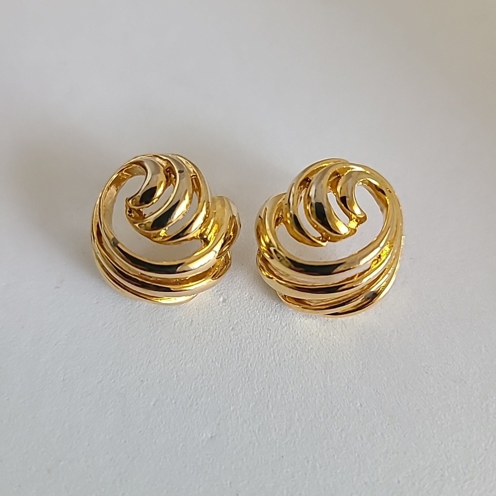 Unknown Brand Gold Swirl Statement Stud Earrings - Elegant‎ Party Jewelry
